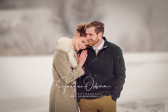 Buhl, Idaho Engagement Session during the winter - Jacque Osborn Photography