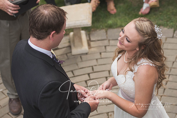Exchanging Vows, Northern Idaho - Buhl, Idaho Photographer - Jacque Osborn Photography