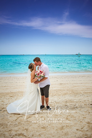 Wedding Portrait in the Dominican Republic - Jacque Osborn Photography - Buhl, Idaho Photographer