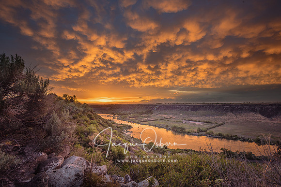 Sunset over Snake River Canyon near Buhl, Idaho - Jacque Osborn Photography - Idaho Landscapes